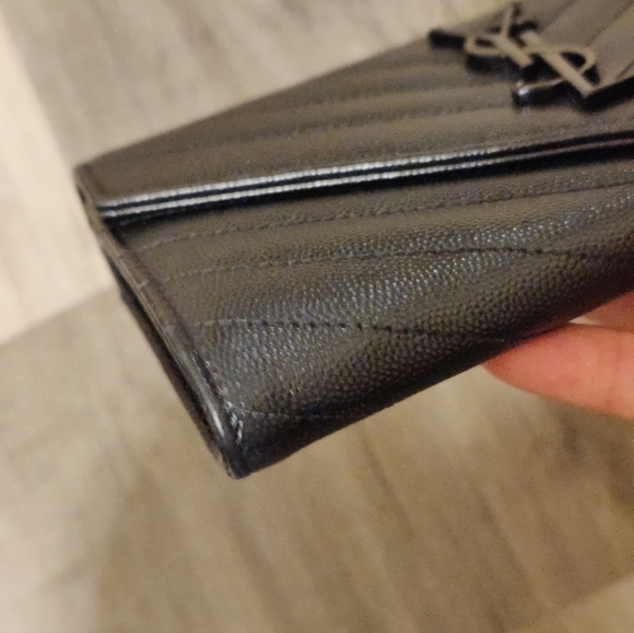 Authentic Saint Laurent Chevron Wallet - Picture 14 of 15